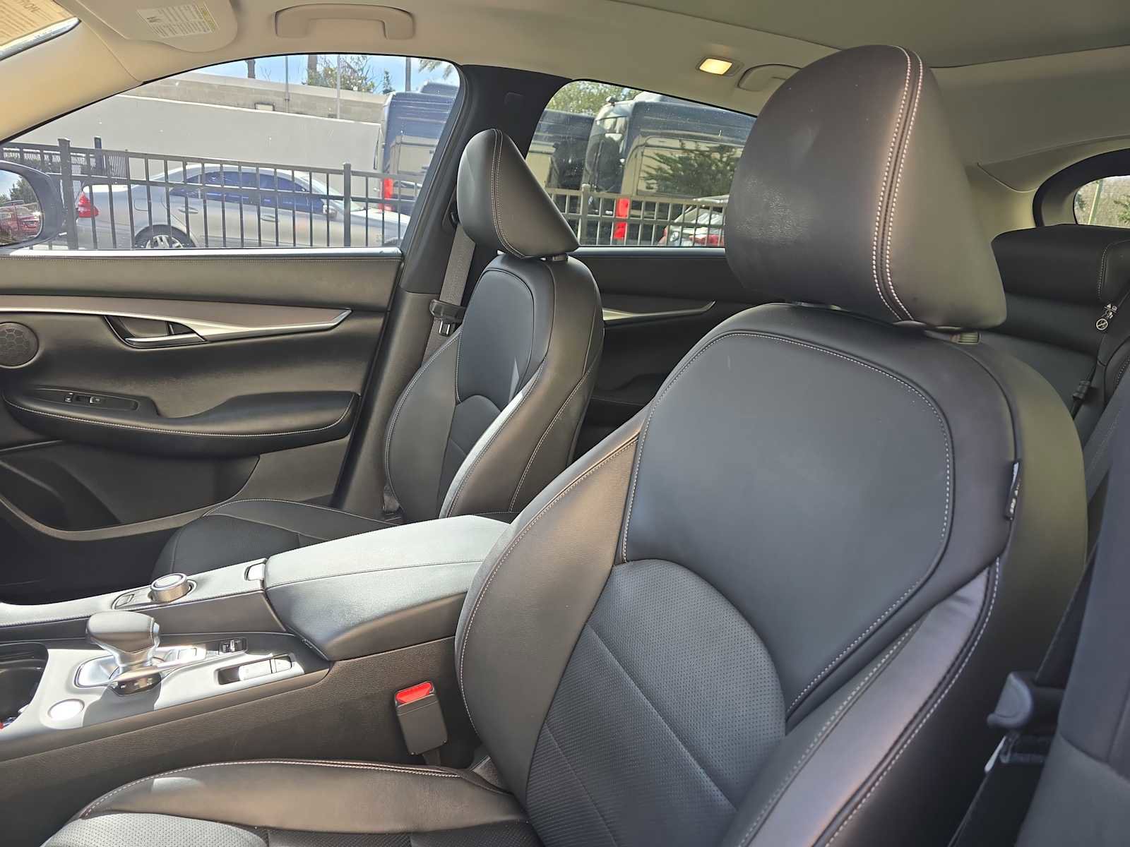 Used 2022 INFINITI QX50 Luxe image 14