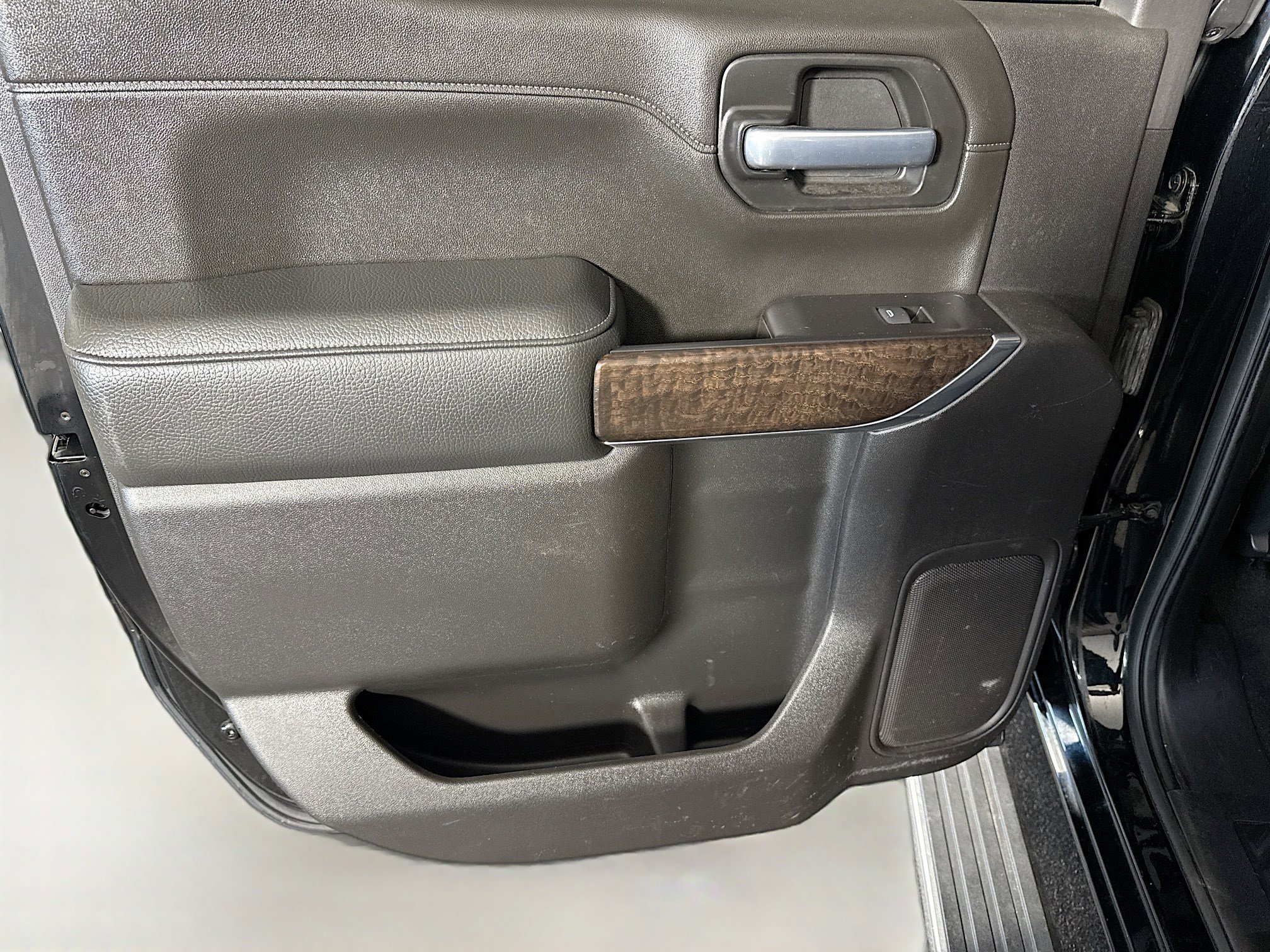 Used 2020 GMC Sierra 1500 Denali w/ Denali Ultimate Package image 25