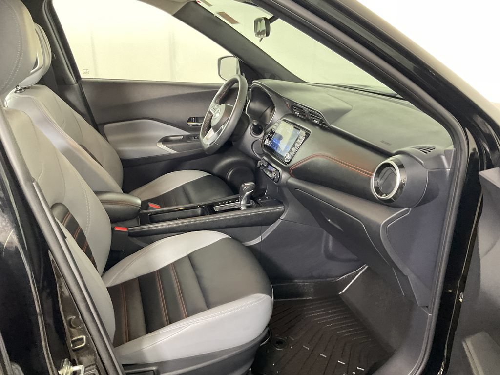Used 2021 Nissan Kicks SR w/ SR Premium Package FWD image 24