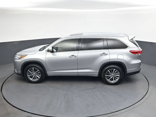 Used 2018 Toyota Highlander XLE FWD image 27