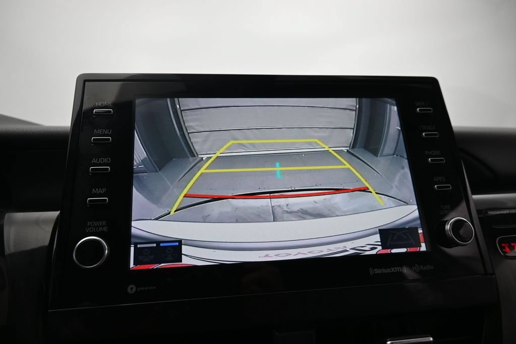 Used 2022 Toyota Camry XLE FWD image 18