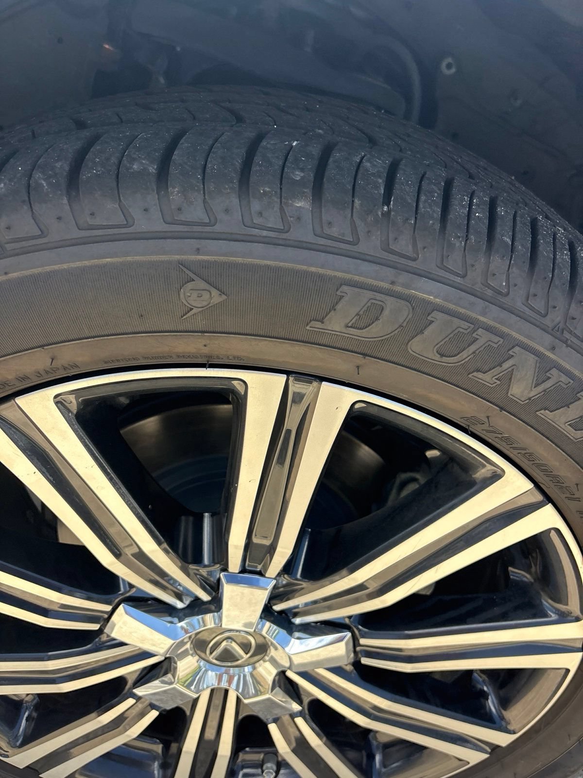 Used 2019 Lexus LX 570 4WD w/ Luxury Package image 12