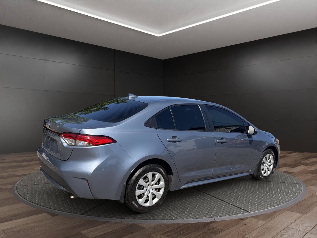Used 2022 Toyota Corolla LE FWD image 8
