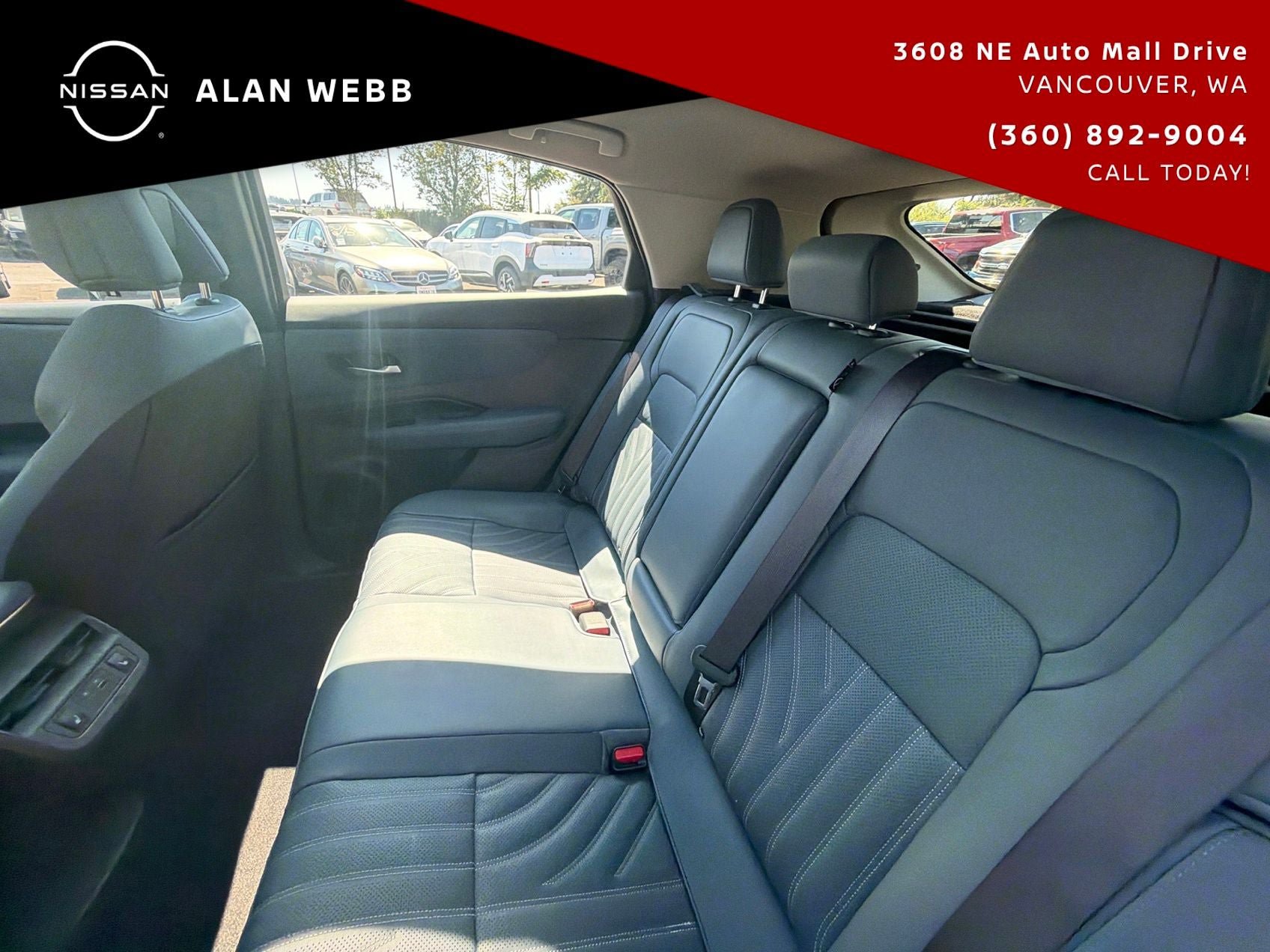 Used 2024 Nissan Ariya AWD image 29