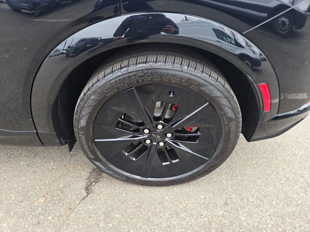Used 2025 Ford Mustang Mach-E GT AWD/4WD image 9
