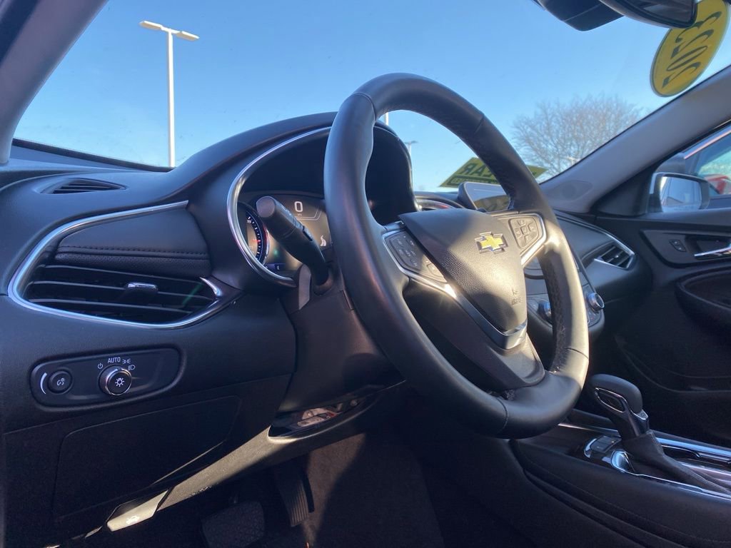 Used 2024 Chevrolet Malibu LT image 14