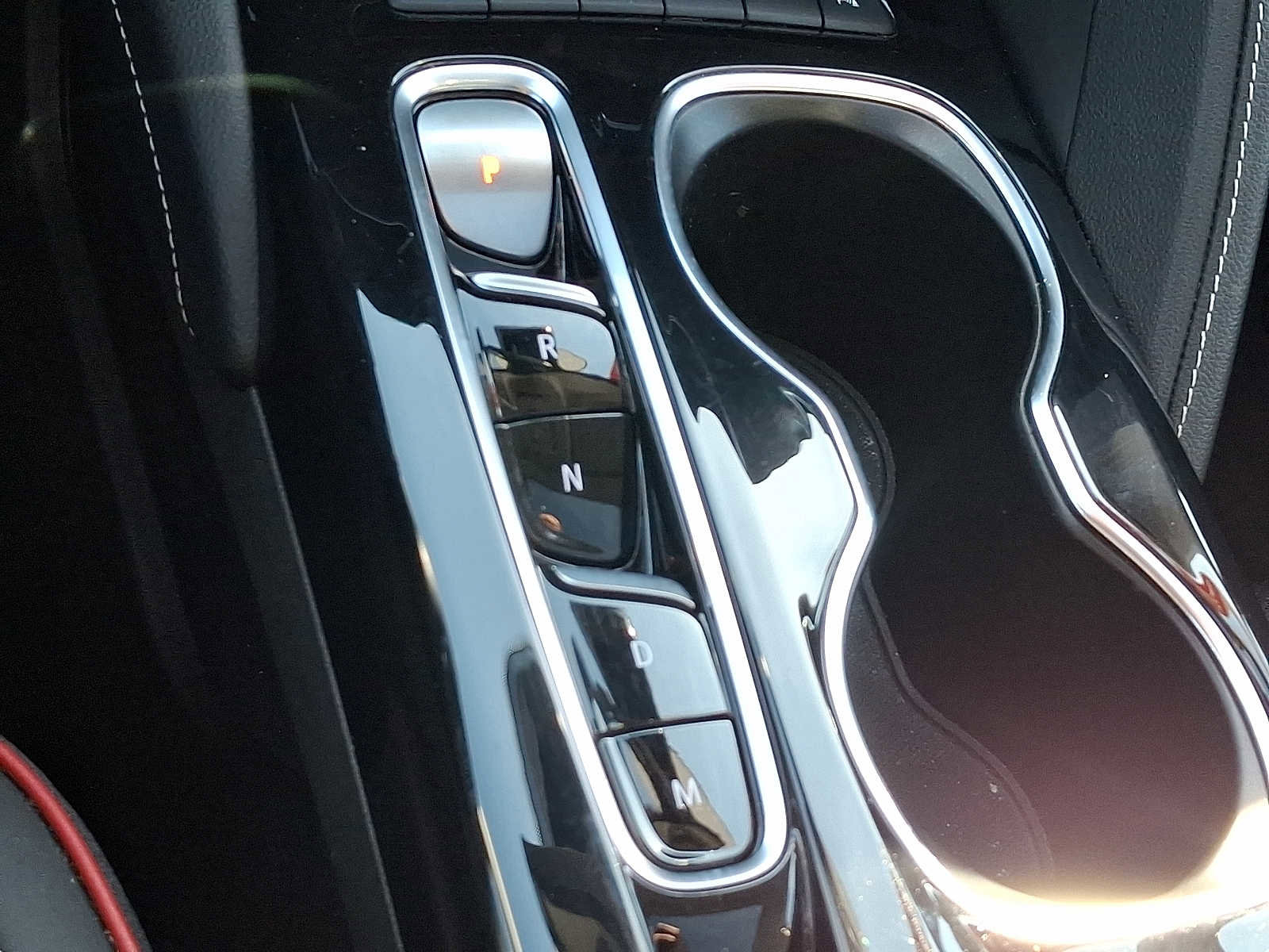 Used 2023 Buick Envision Essence w/ Sport Touring Package image 15