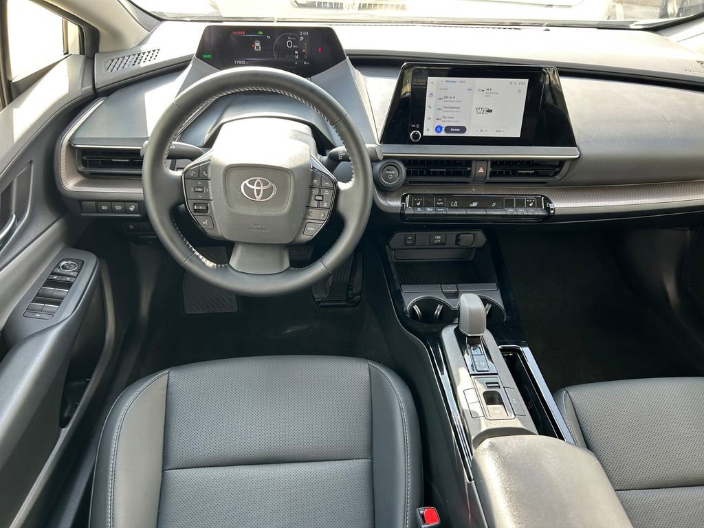 Used 2025 Toyota Prius XLE FWD image 16