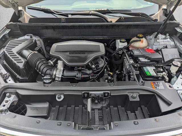 Used 2021 GMC Acadia SLE w/ Driver Convenience Package FWD image 23