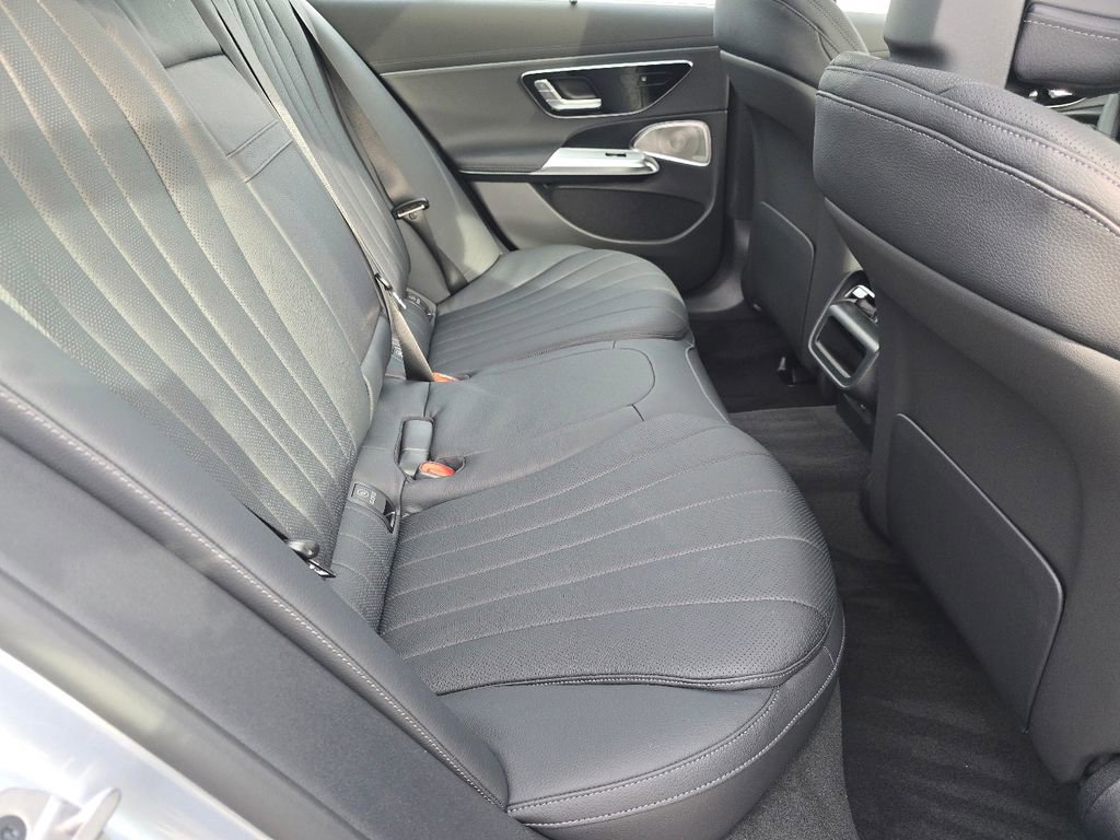 New 2026 Mercedes-Benz E 450 4MATIC Sedan image 21