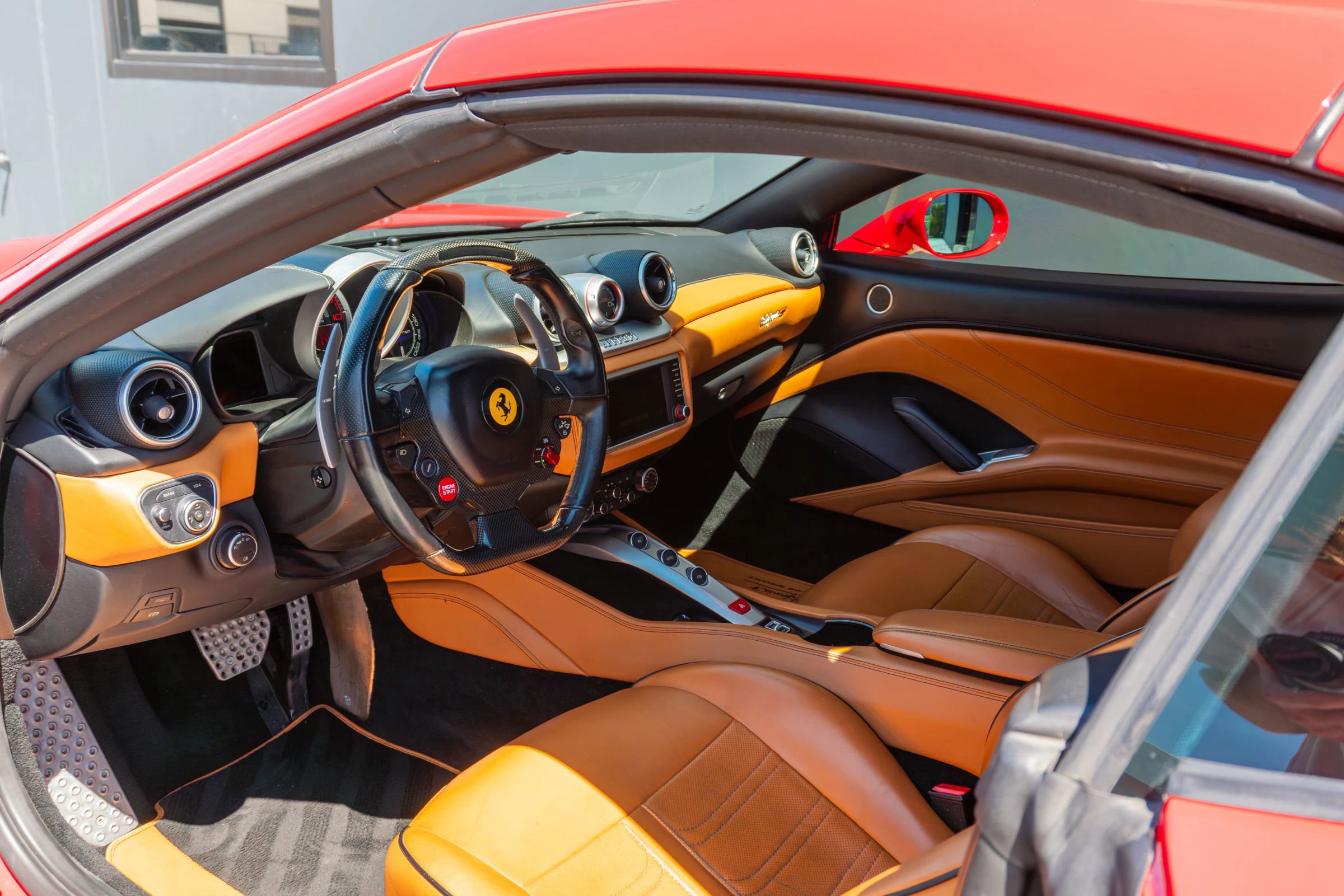 Used 2017 Ferrari California T image 51