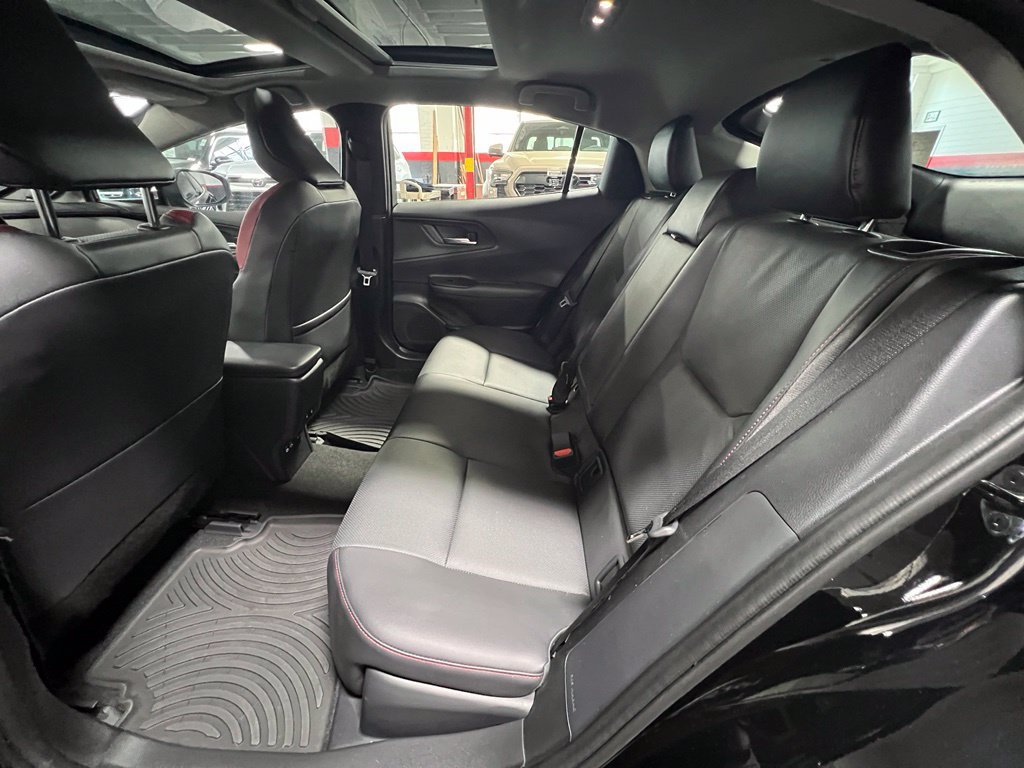 Used 2024 Toyota Prius Prime Premium w/ Advanced Technology Package FWD image 17