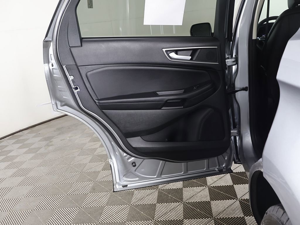 Used 2024 Ford Edge SEL w/ Convenience Package image 21