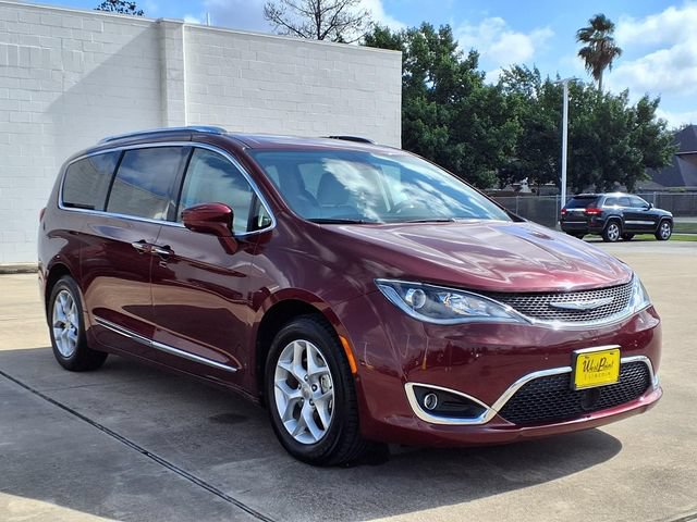Used 2017 Chrysler Pacifica Touring-L Plus w/ Advanced Safetytec Group FWD image 20