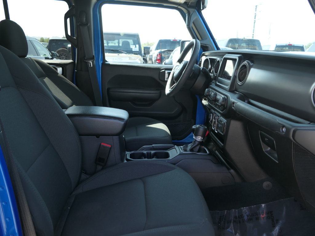 Certified 2023 Jeep Gladiator Sport AWD/4WD image 26