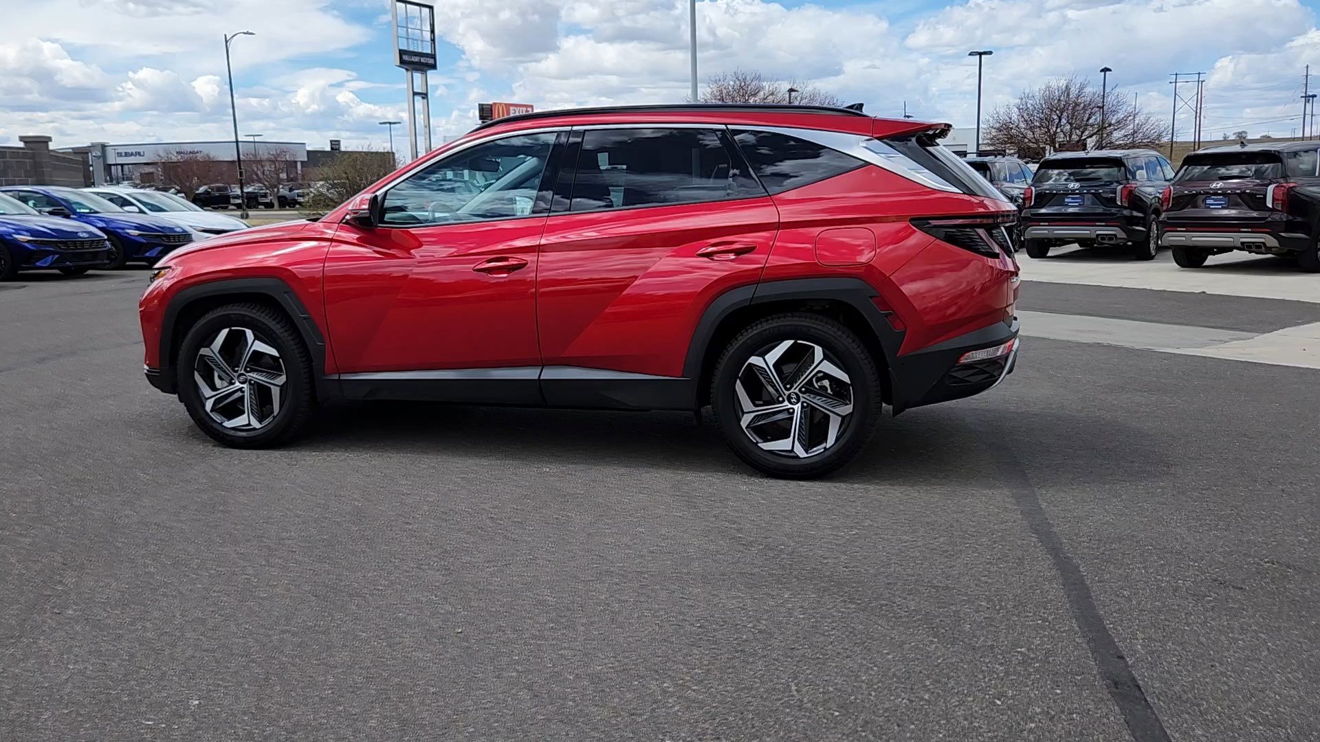 Certified 2023 Hyundai Tucson Limited w/ Cargo Package image 2