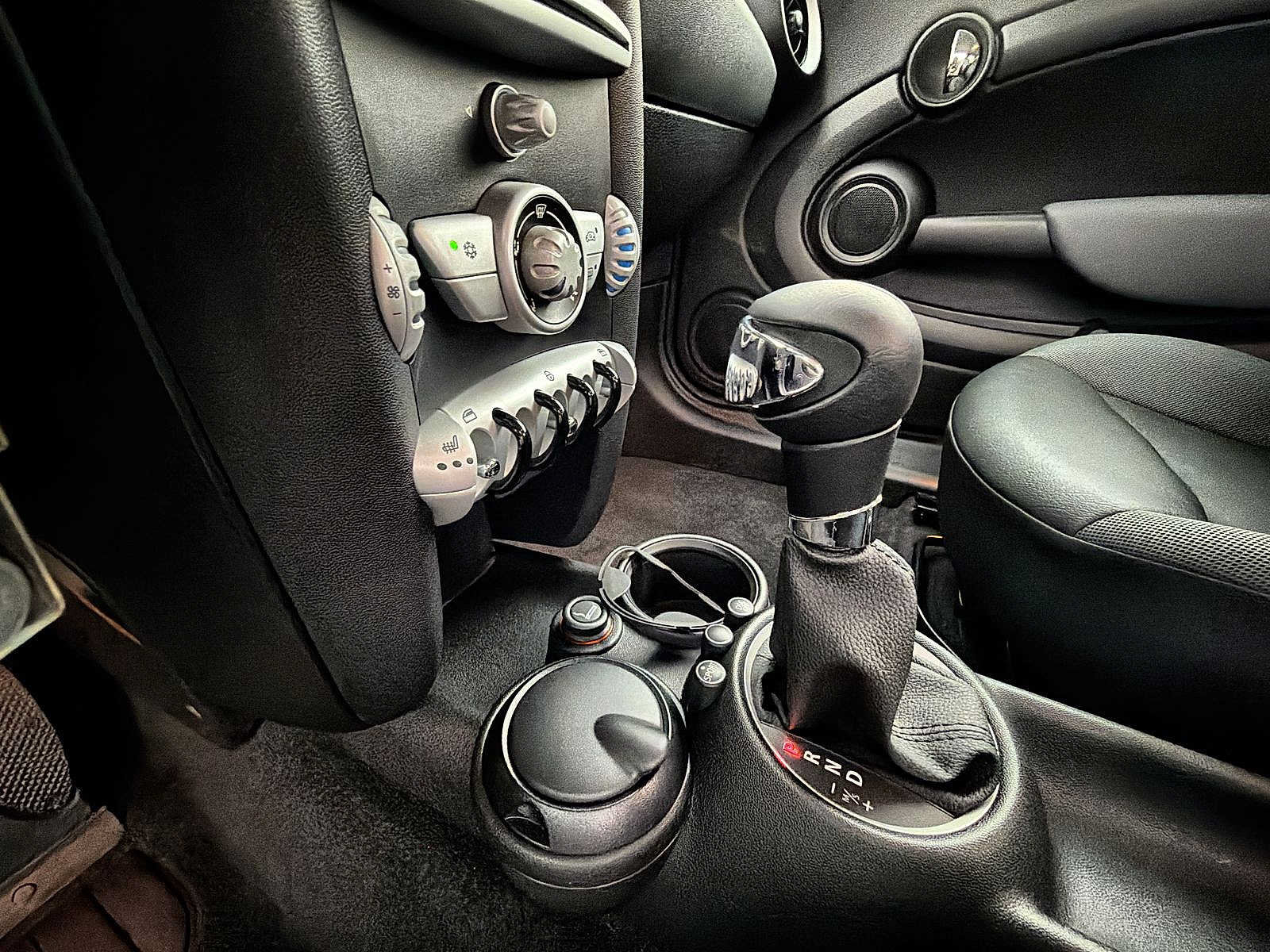 Used 2009 MINI Cooper Hardtop FWD image 25