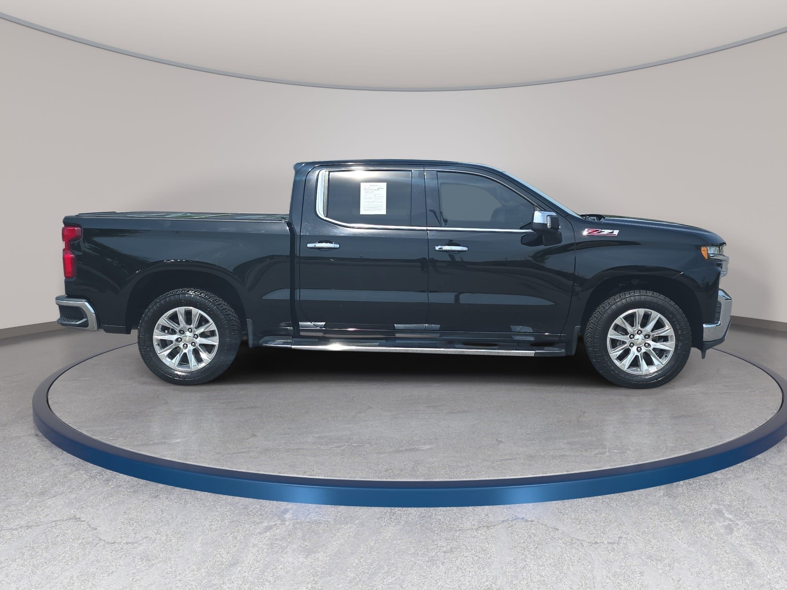 Used 2019 Chevrolet Silverado 1500 LTZ w/ LTZ Plus Package AWD/4WD image 4