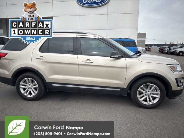 Used 2017 Ford Explorer XLT w/ Equipment Group 201A image 9