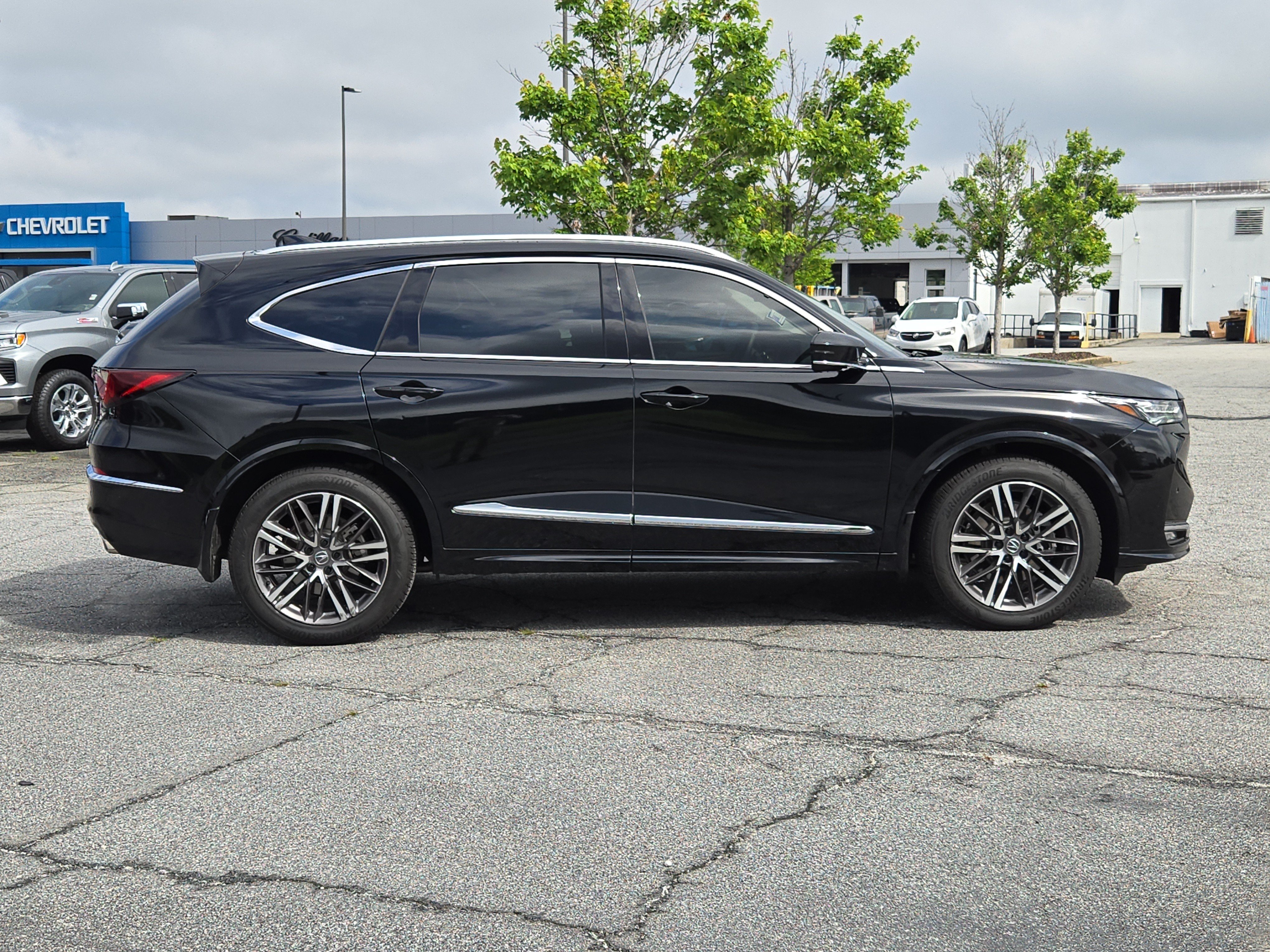 Used 2025 Acura MDX SH-AWD w/ Advance Package image 8