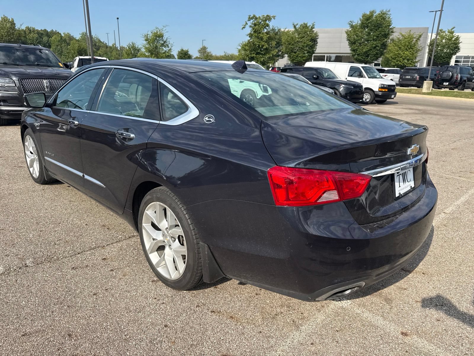Used 2014 Chevrolet Impala LTZ FWD image 7