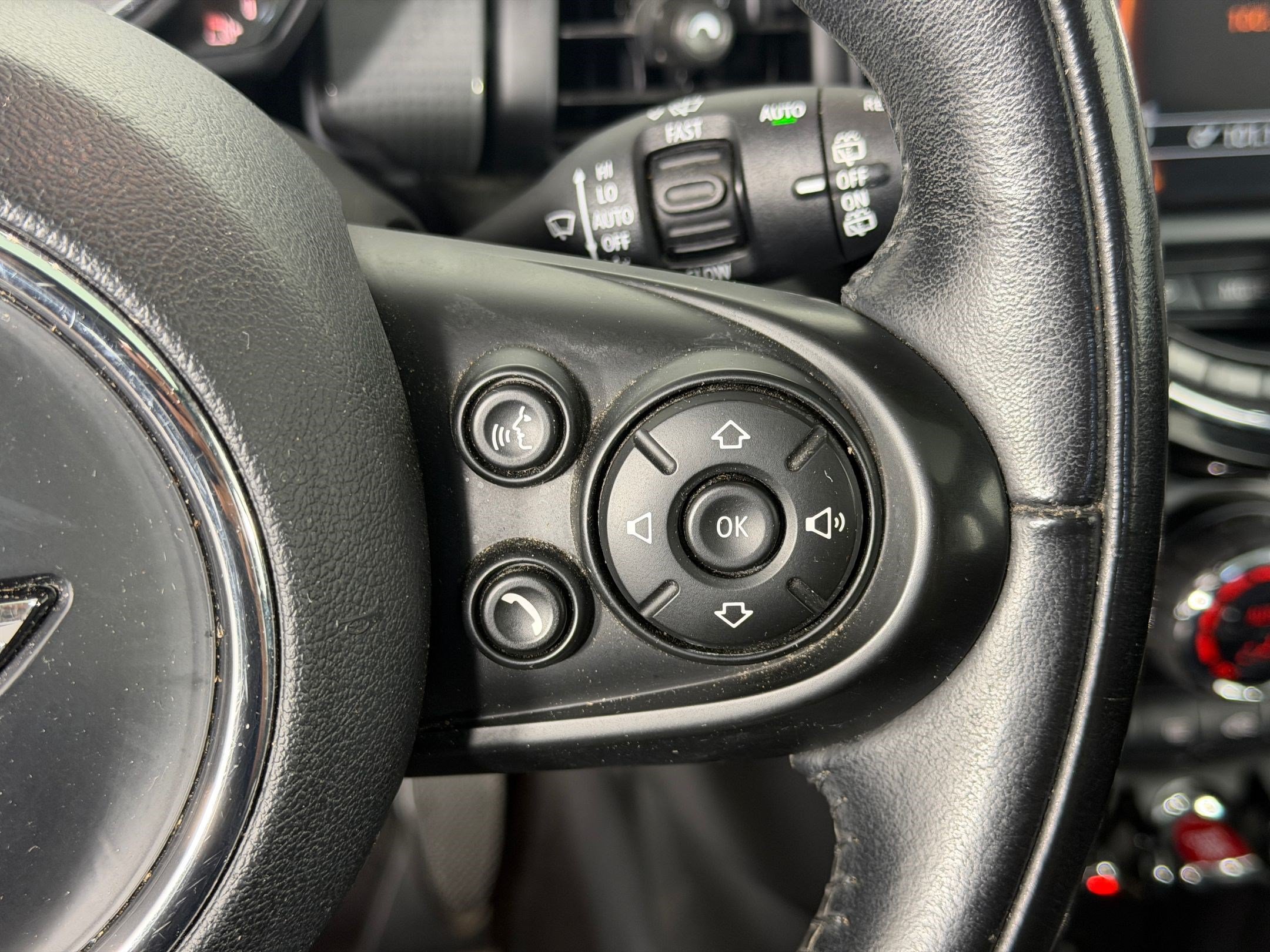 Used 2018 MINI Cooper 4-Door Hardtop FWD image 26