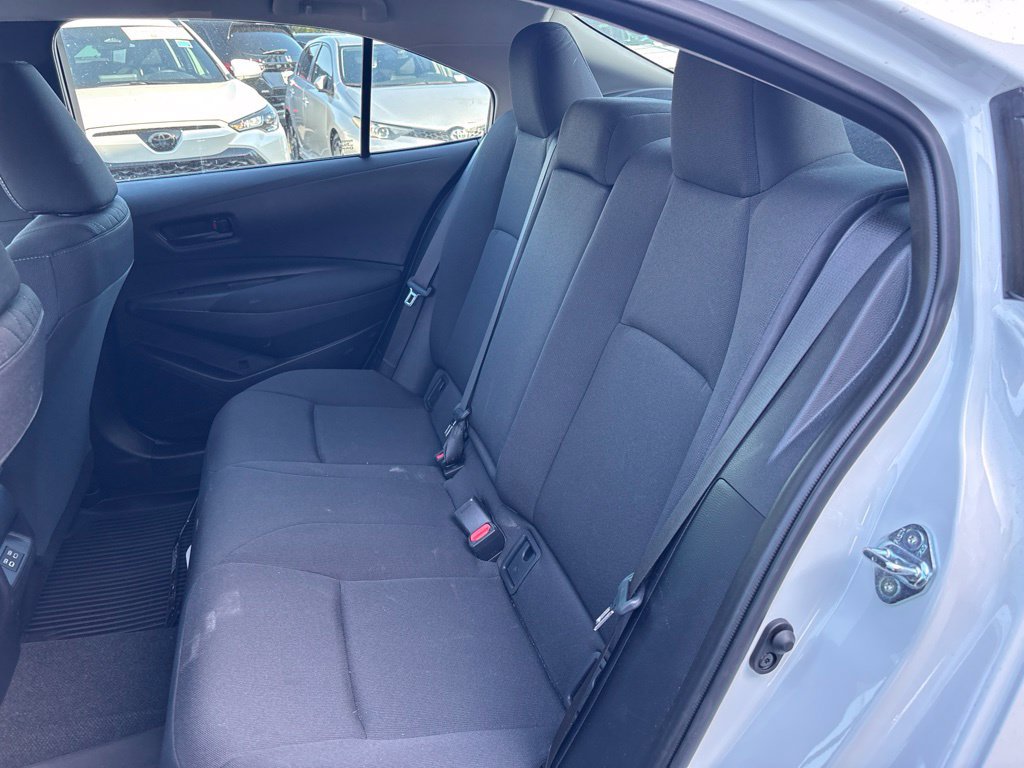 Used 2025 Toyota Corolla LE FWD image 15