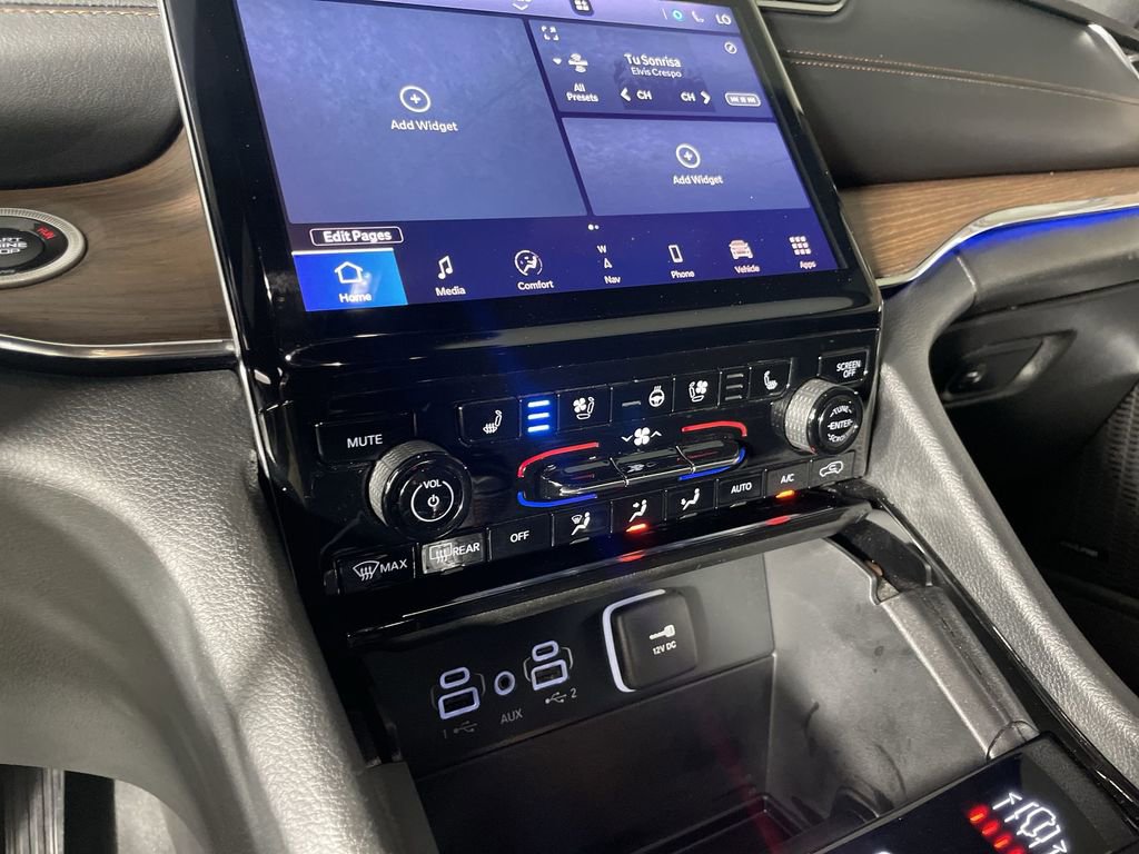 Used 2024 Jeep Grand Cherokee L Summit w/ High Altitude Package image 17