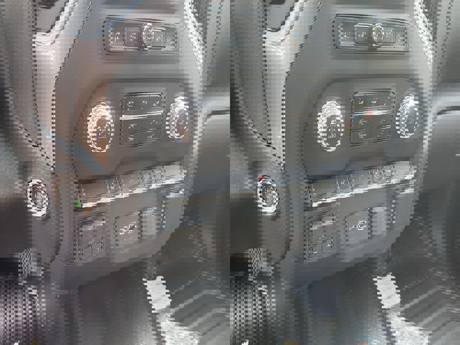 New 2024 GMC Sierra 2500 Pro w/ Convenience Package image 38