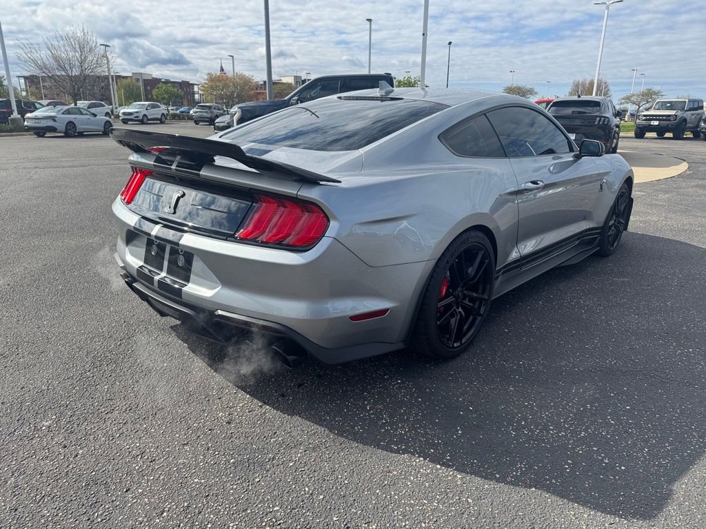 Used 2020 Ford Mustang Shelby GT500 w/ Technology Package RWD image 3