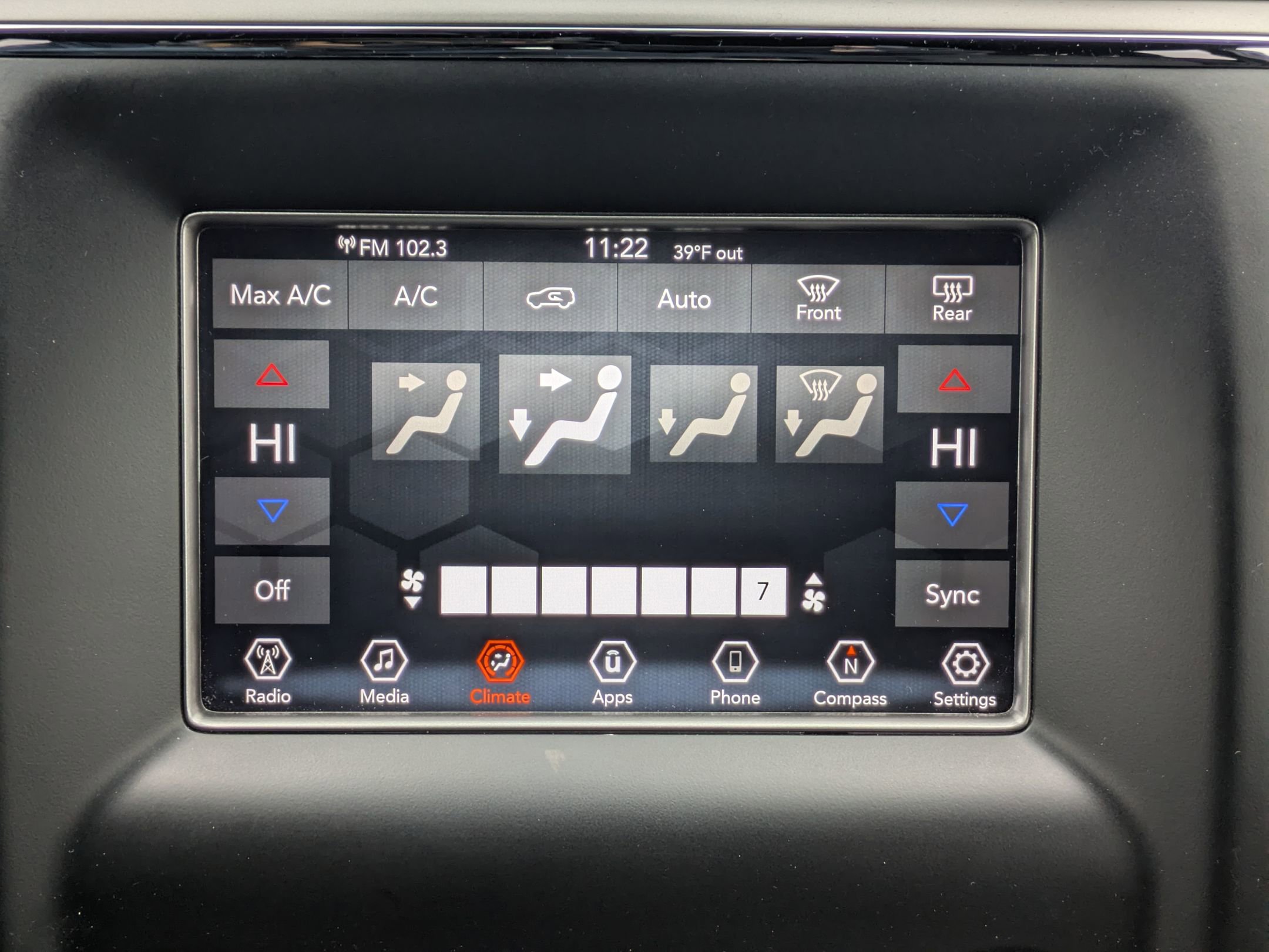 Used 2018 Jeep Grand Cherokee Laredo image 13