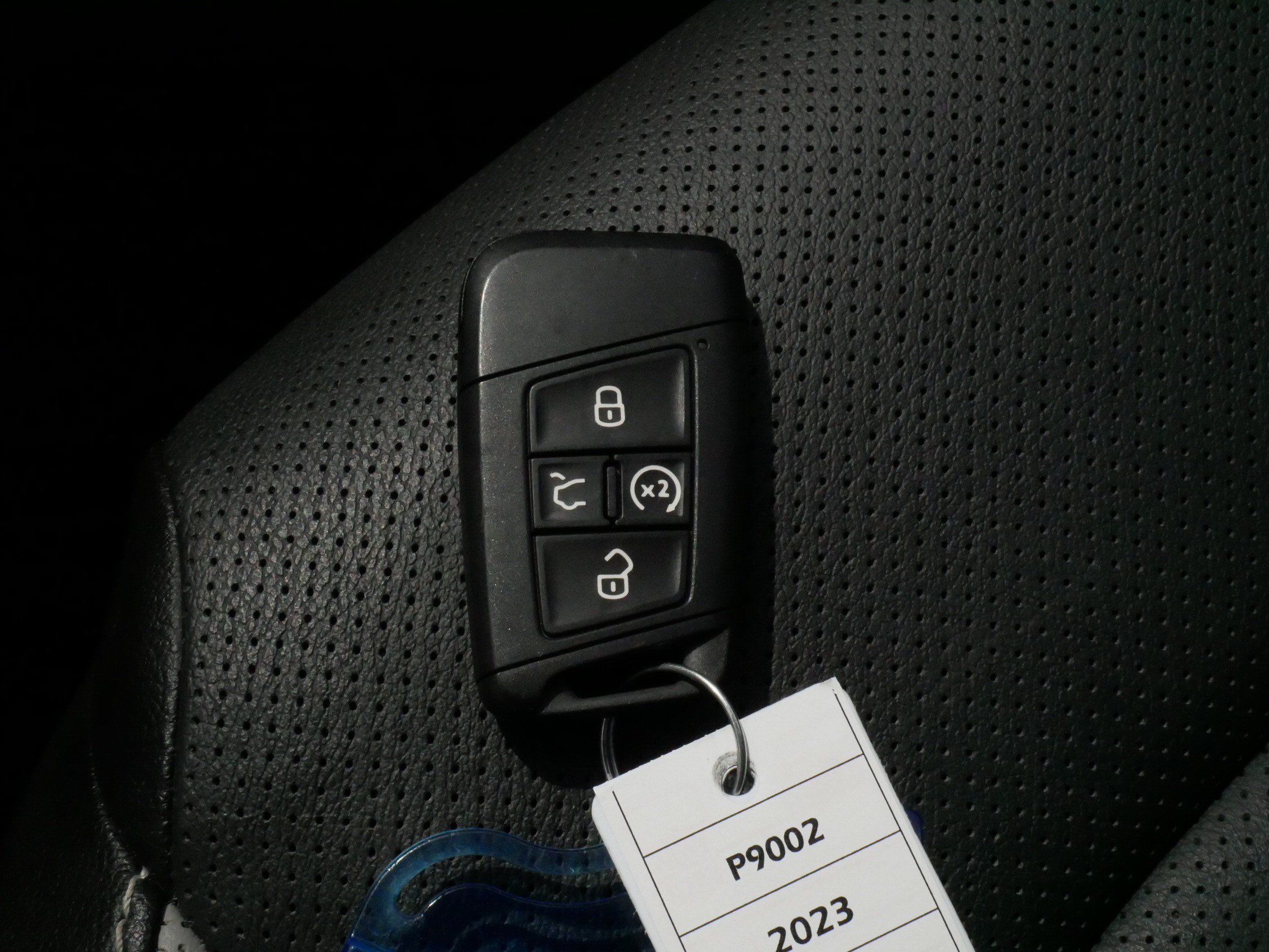 Certified 2023 Volkswagen Taos SEL AWD/4WD image 32