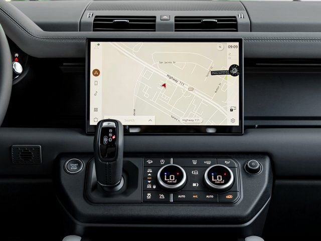 New 2025 Land Rover Defender 130 S AWD/4WD image 18