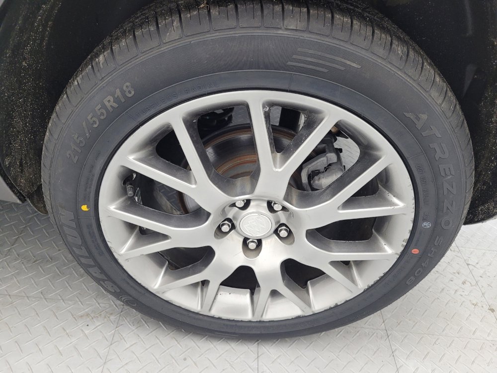 Used 2018 Buick Encore Sport Touring w/ Safety Package FWD image 31