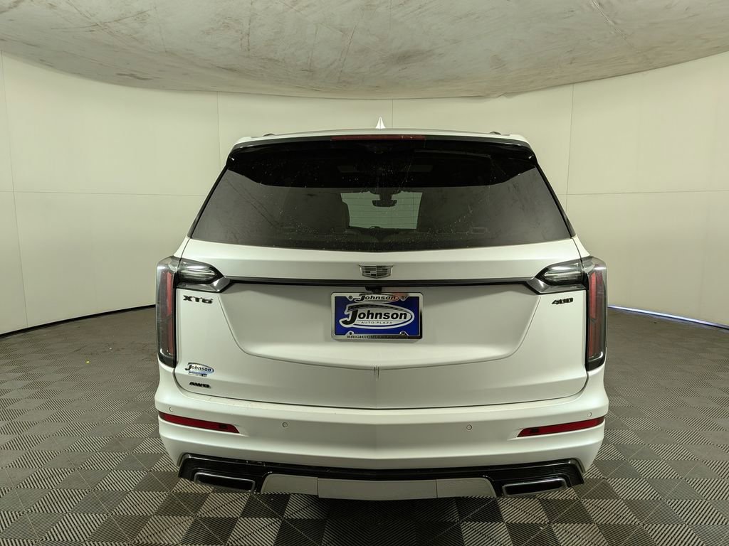 Used 2023 Cadillac XT6 Sport w/ Technology Package image 8