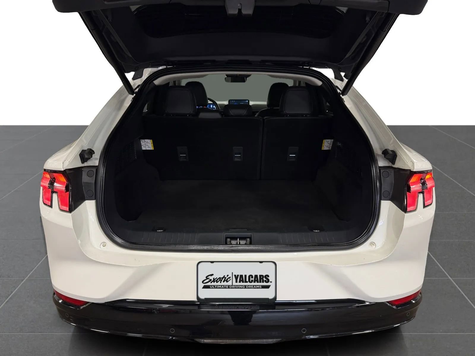 Used 2021 Ford Mustang Mach-E Premium image 26