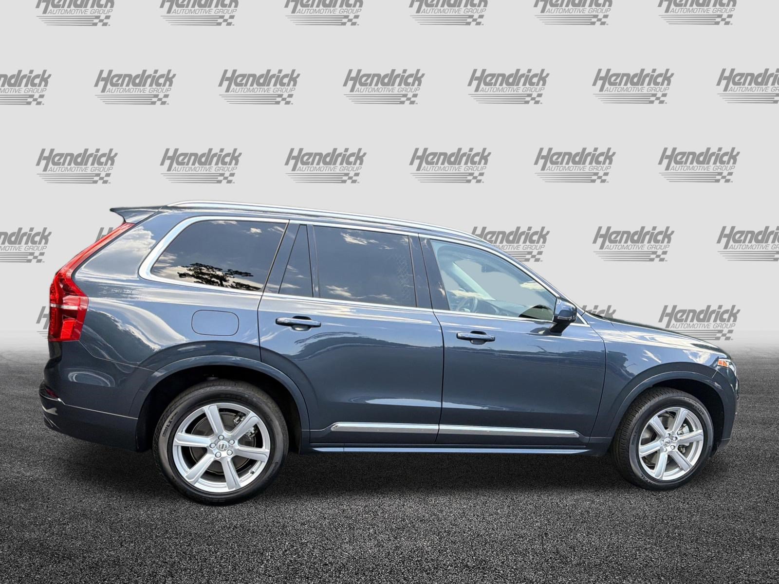 Certified 2024 Volvo XC90 B5 Core w/ Protection Package AWD/4WD image 11