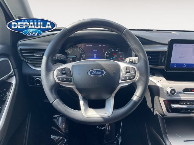 Used 2023 Ford Explorer XLT AWD/4WD image 15