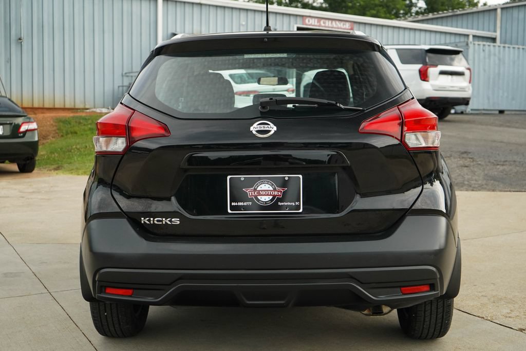 Used 2019 Nissan Kicks S FWD image 19