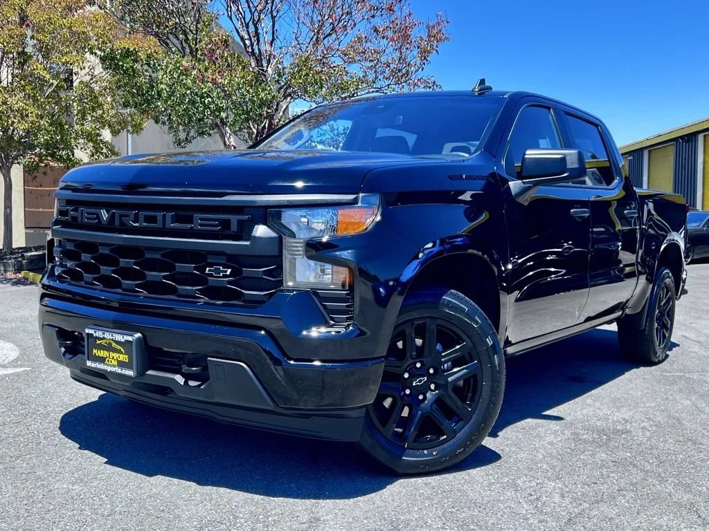 Used 2023 Chevrolet Silverado 1500 Custom w/ LPO, Dark Essentials Package RWD image 1