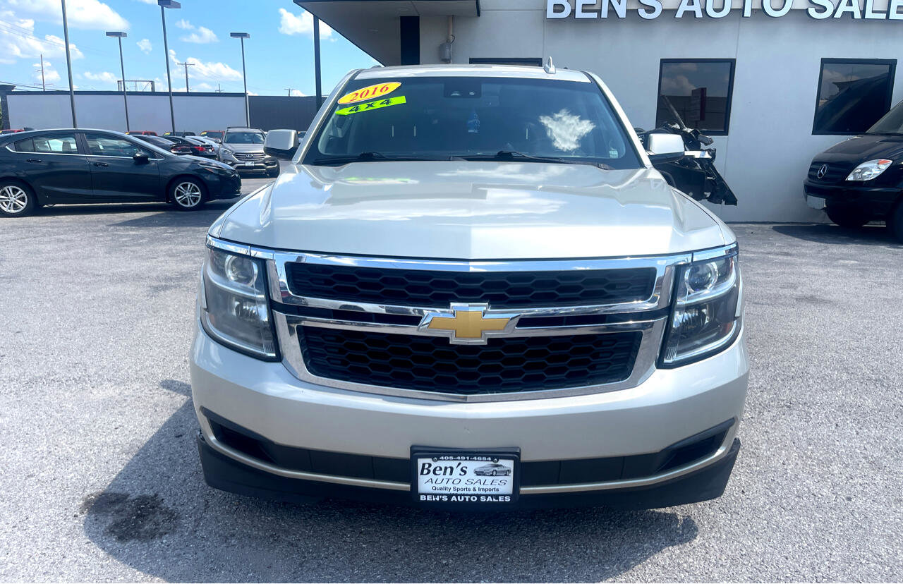 Used 2016 Chevrolet Suburban LT image 3