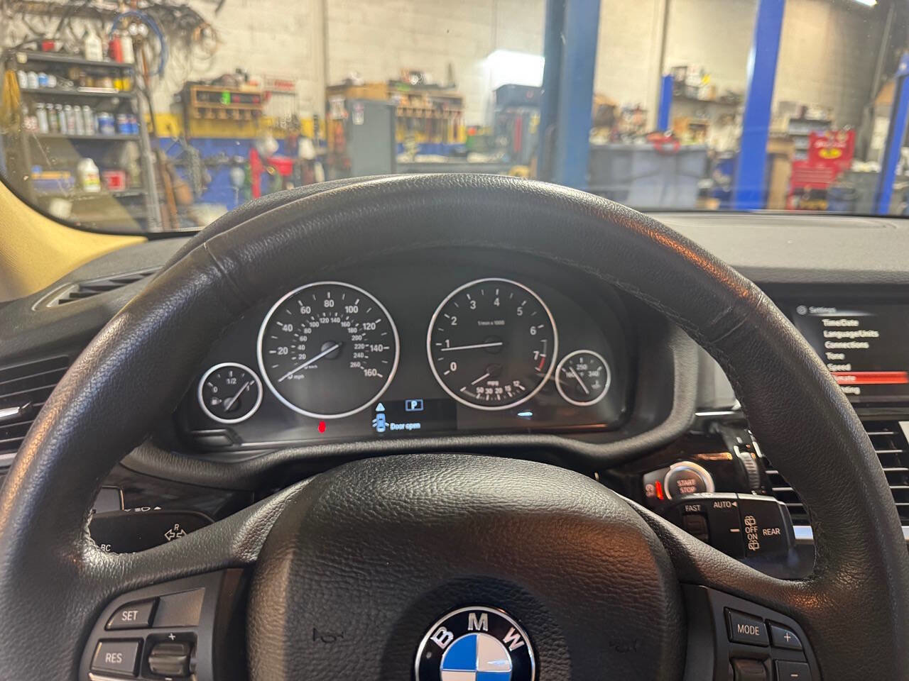 Used 2017 BMW X3 xDrive28i image 14