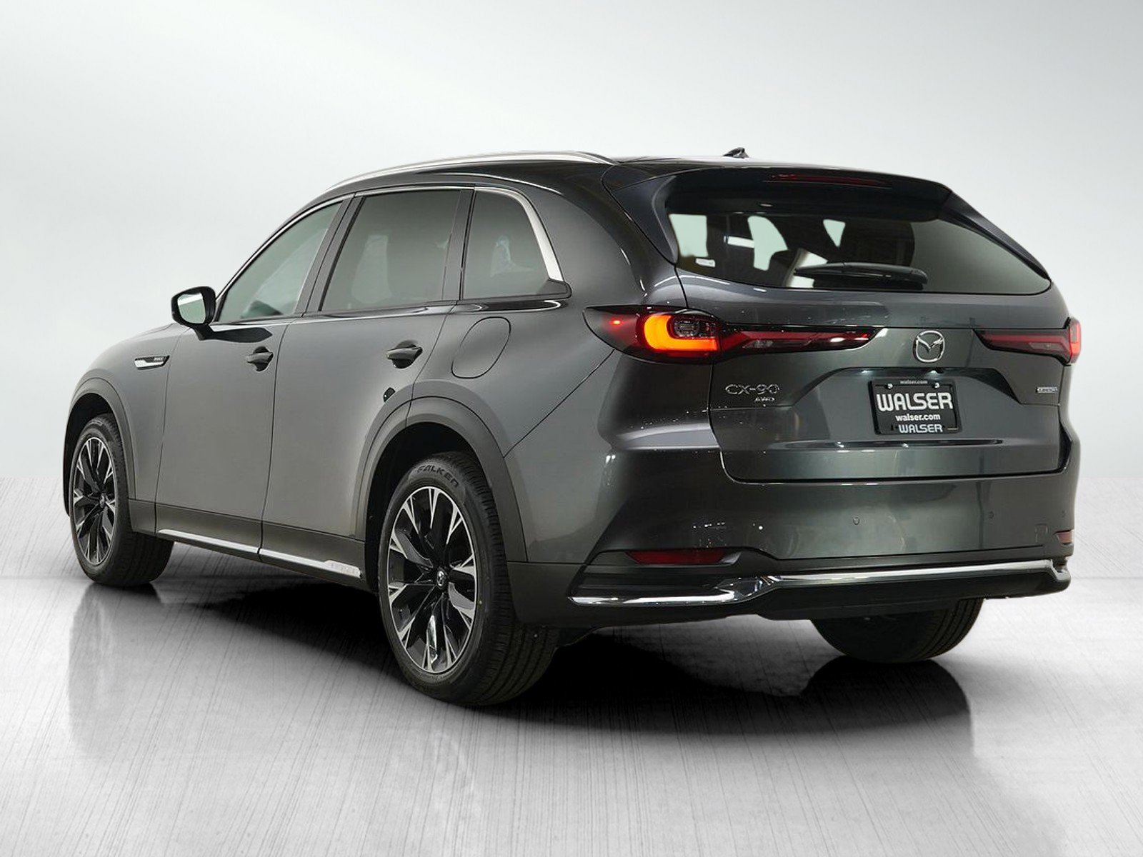 Certified 2024 MAZDA CX-90 Plug-In Hybrid w/ Premium Plus AWD/4WD image 3