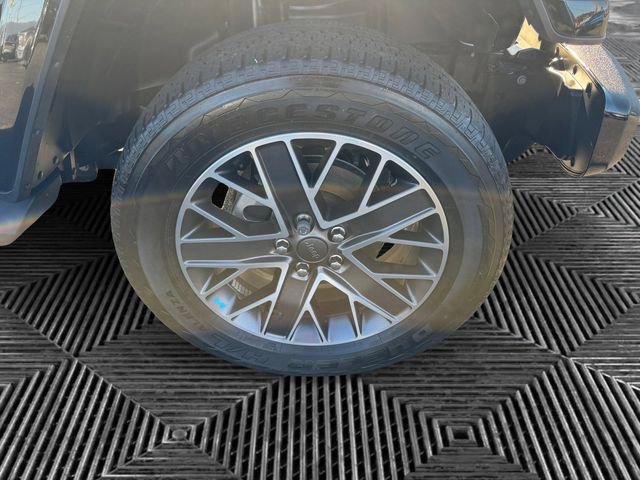 Certified 2022 Jeep Wrangler Unlimited Sahara image 15