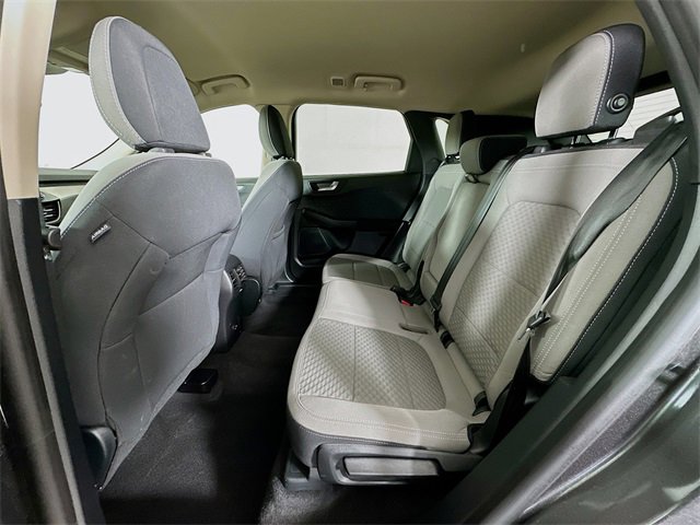 Used 2020 Ford Escape SE image 26