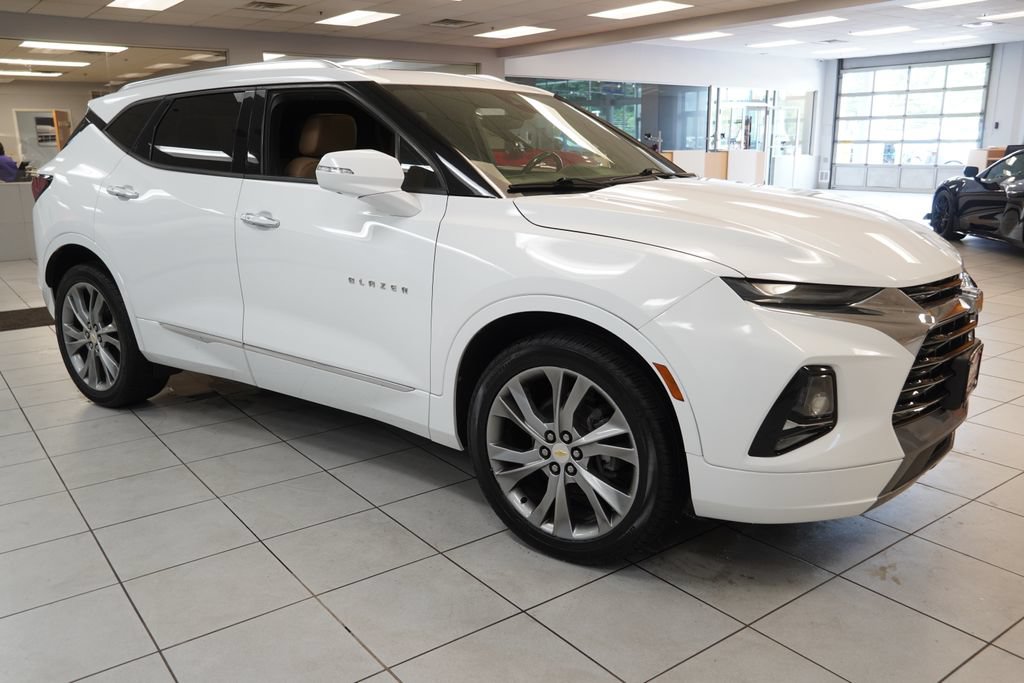 Used 2019 Chevrolet Blazer Premier w/ Sun and Wheels Package FWD image 15