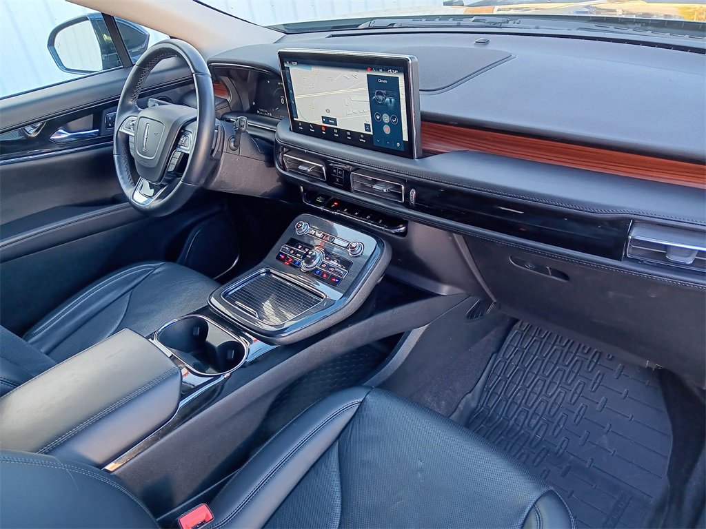 Used 2023 Lincoln Nautilus Reserve w/ Equipment Group 201A image 33