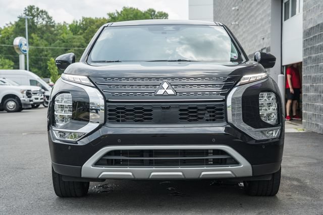 Used 2024 Mitsubishi Outlander SE FWD image 3