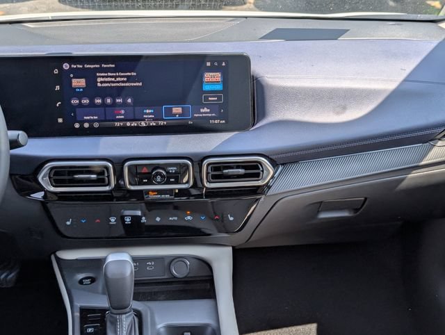 New 2026 Nissan Sentra SL w/ Floor Mat Package FWD image 15