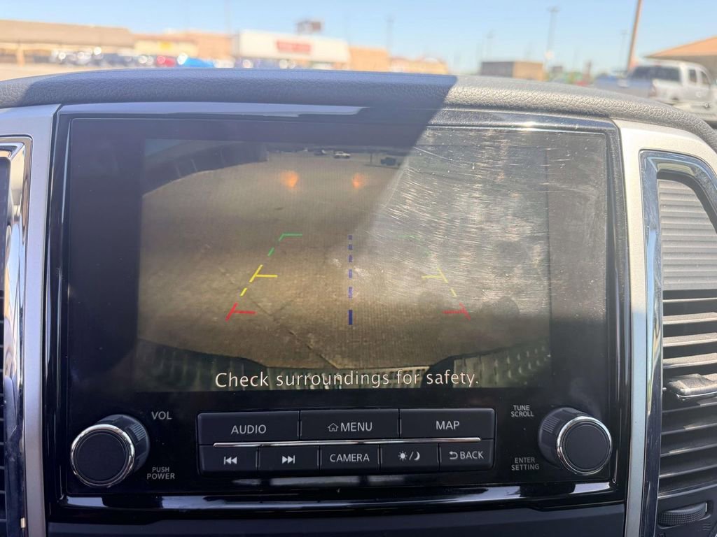 Used 2020 Nissan Titan SV w/ SV Convenience Package image 19